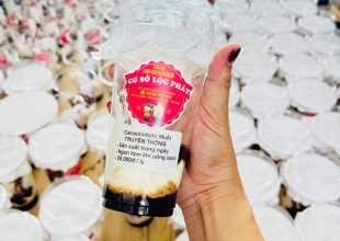 ca-phe-muoi-hue-trao-luu-thuc-uong-doc-dao-tu-co-do-loc-phat-quality